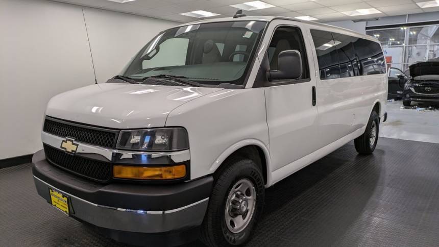 2017 Chevrolet Express Passenger LT — Passenger Van — 73,920 mi — Woodbridge, NJ