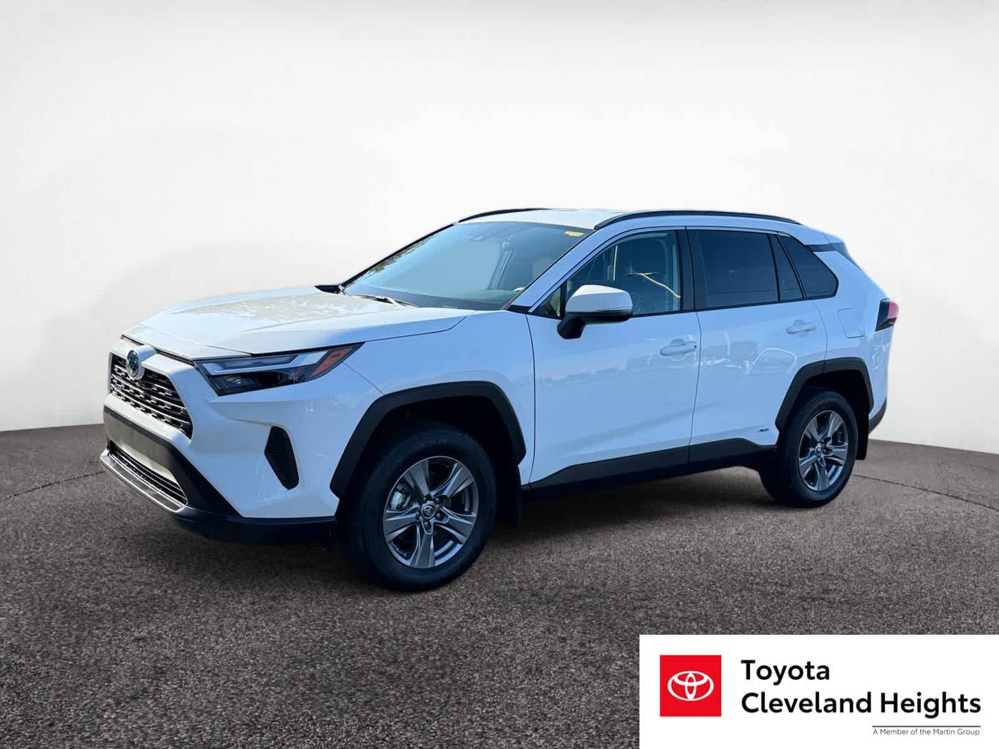 2024 Toyota RAV4 Hybrid LE — SUV — 3,995 mi — Cleveland Heights, OH