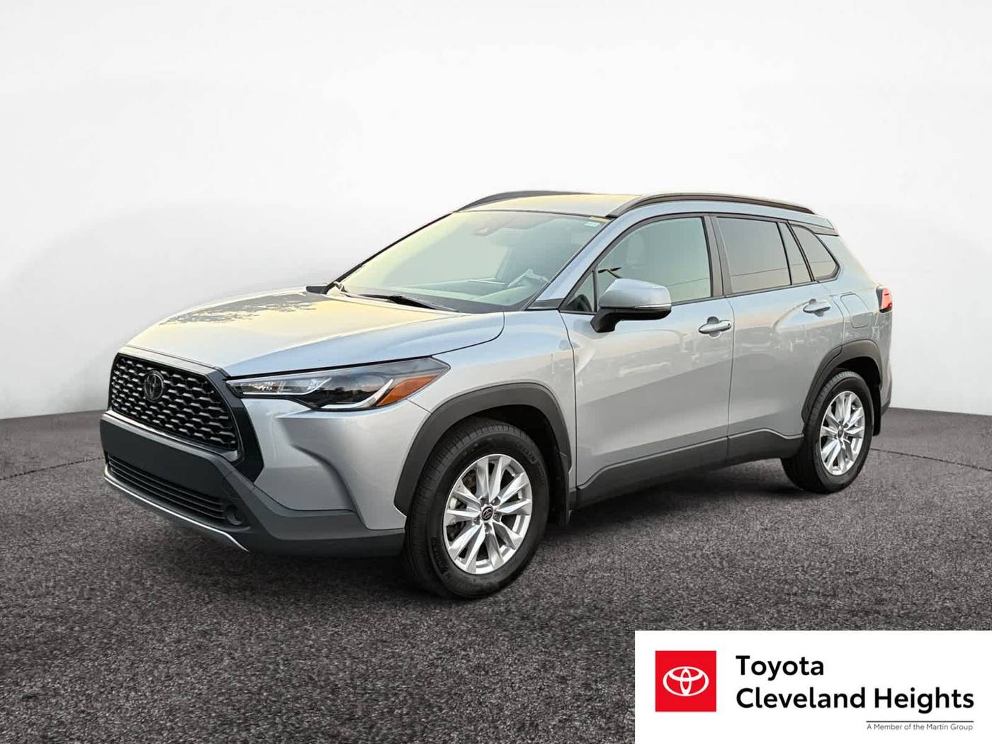 2022 Toyota Corolla Cross LE — SUV — 36,105 mi — Cleveland Heights, OH