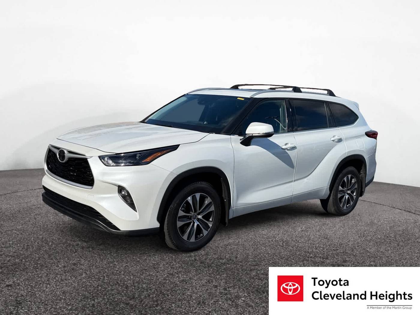 2022 Toyota Highlander XLE — SUV — 29,656 mi — Cleveland Heights, OH