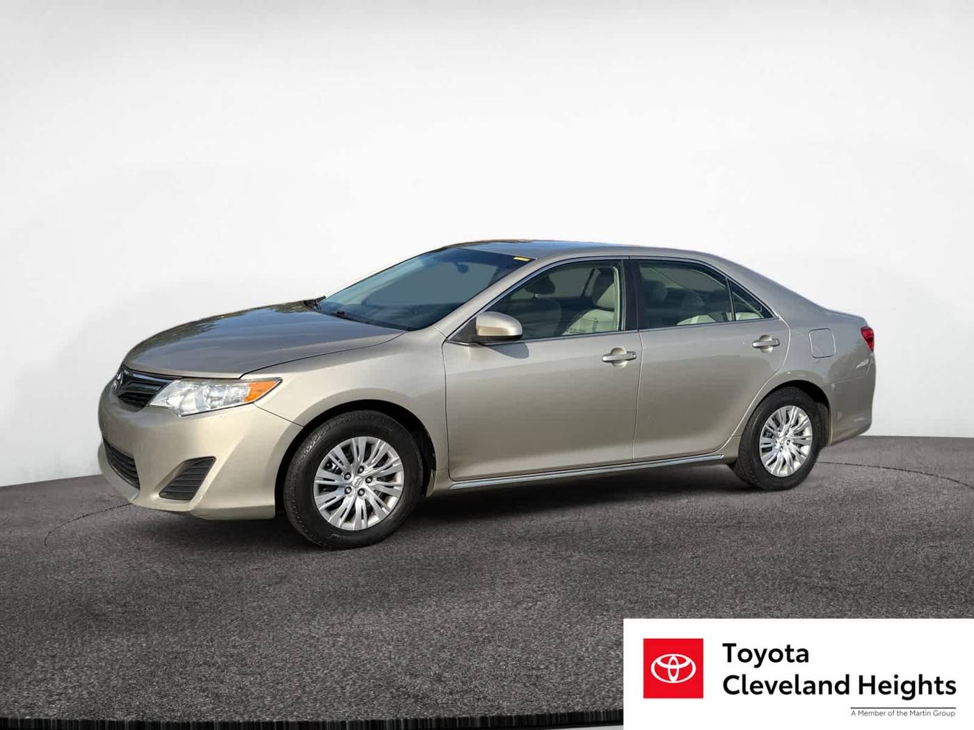 2013 Toyota Camry LE — Sedan — 123,421 mi — Cleveland Heights, OH