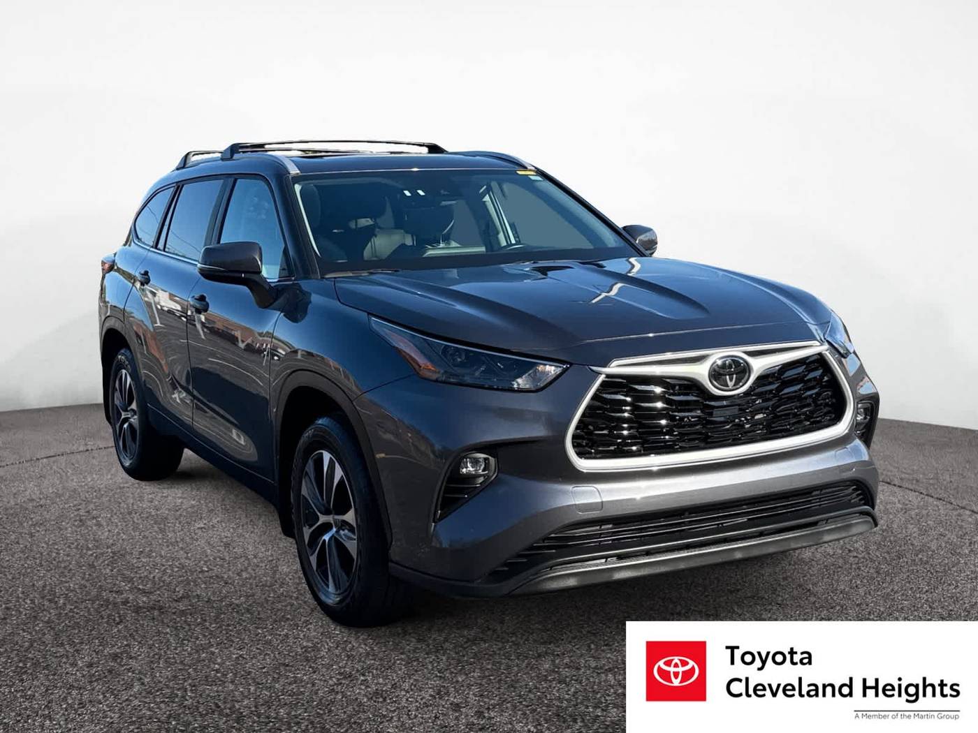 2023 Toyota Highlander XLE — SUV — 27,057 mi — Cleveland Heights, OH