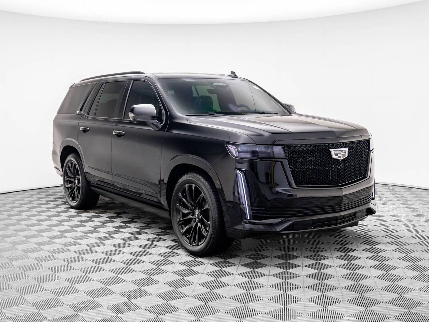 2023 Cadillac Escalade Sport Platinum — SUV — 18,947 mi — Barrington, IL