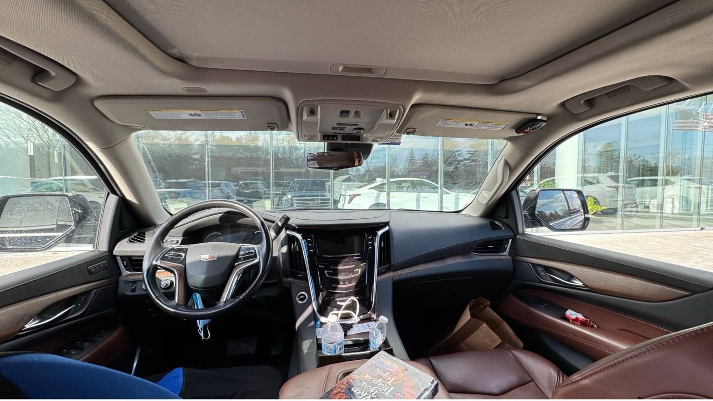 2020 Cadillac Escalade Premium Luxury — SUV — 27,292 mi — Barrington, IL