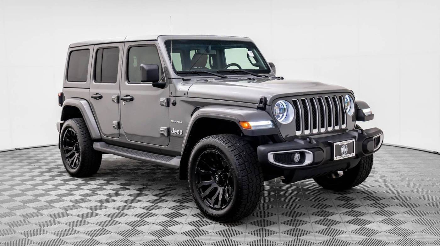 2023 Jeep Wrangler Sahara — SUV — 24,868 mi — Barrington, IL