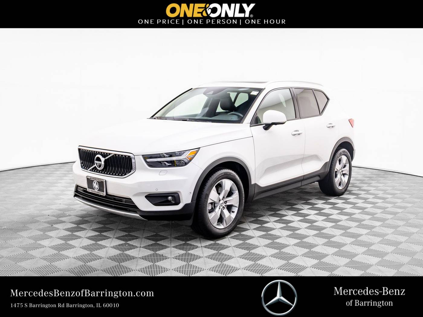 2019 Volvo XC40 Momentum — SUV — 35,378 mi — Barrington, IL