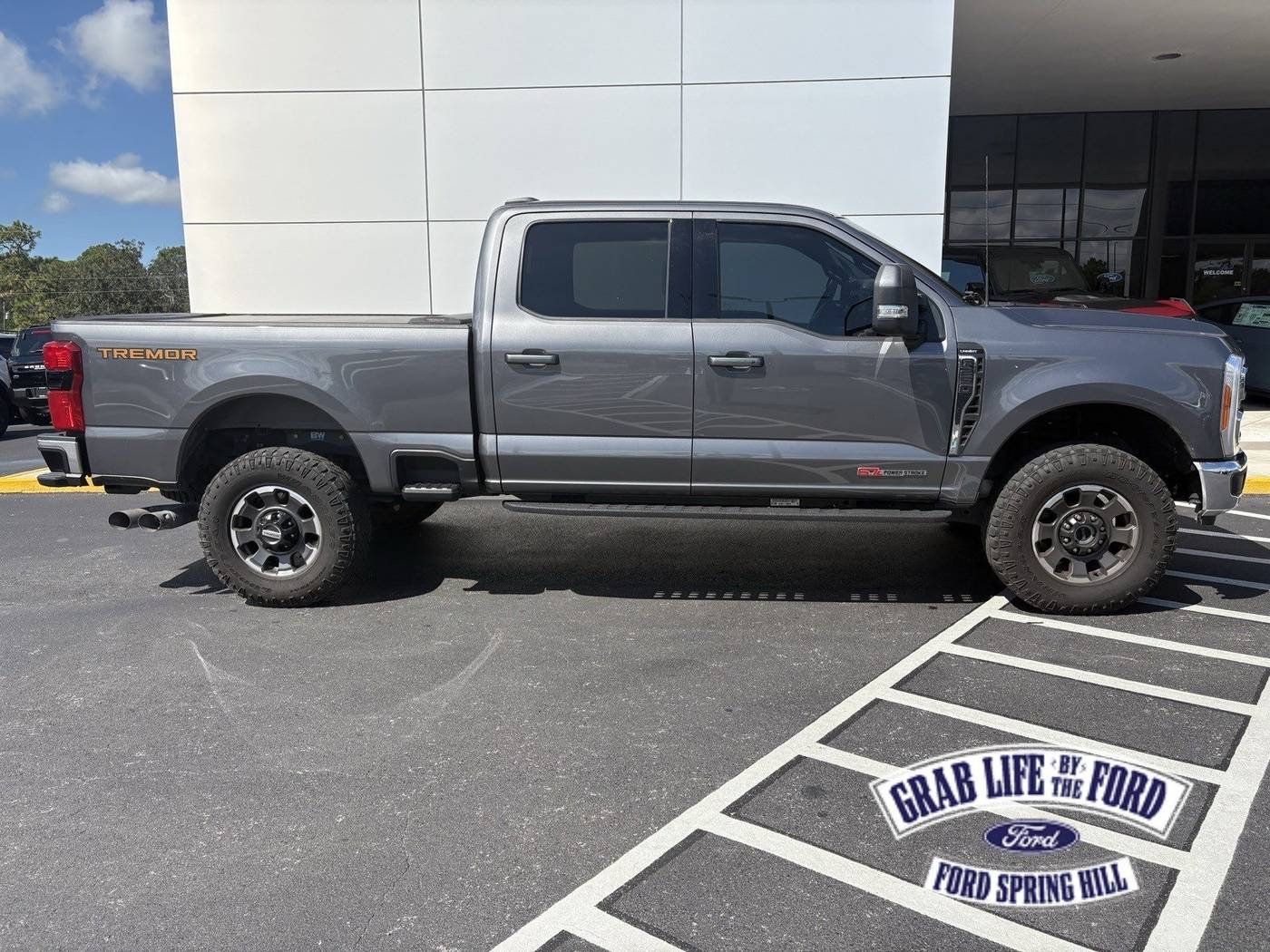 2023 Ford Super Duty F-250 LARIAT — Pickup Truck — 24,205 mi — Spring Hill, FL