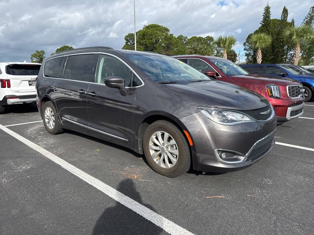 2017 Chrysler Pacifica Touring L — Minivan — 86,135 mi — New Port Richey, FL