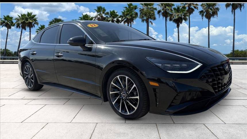 2022 Hyundai Sonata Limited — Sedan — 29,652 mi — New Port Richey, FL