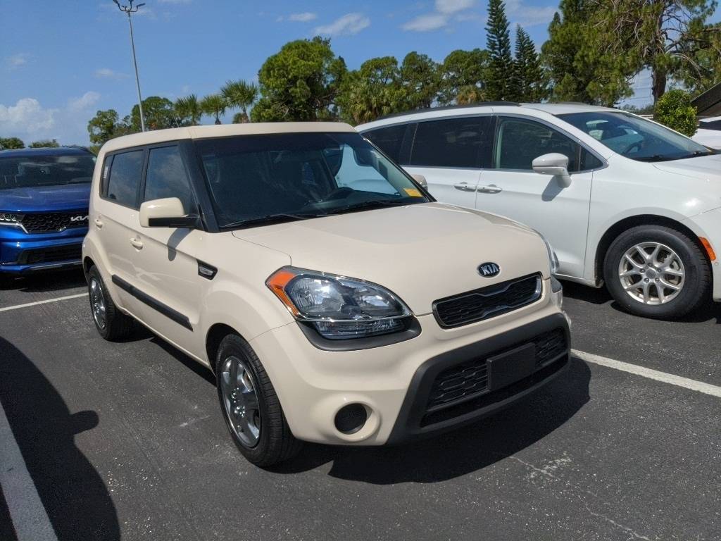 2013 Kia Soul Base — Hatchback — 30,657 mi — New Port Richey, FL
