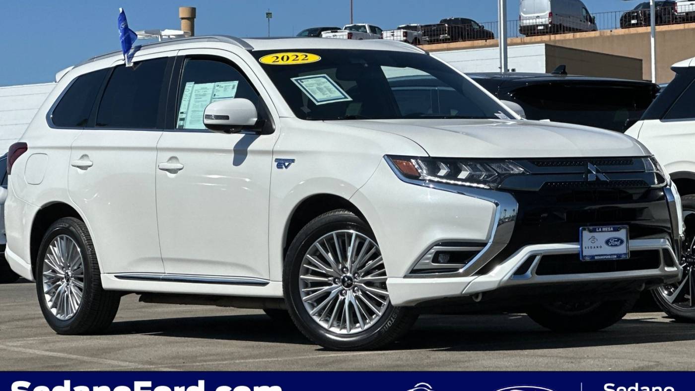 2022 Mitsubishi Outlander Plug-In Hybrid GT — SUV — 21,846 mi — LA MESA, CA