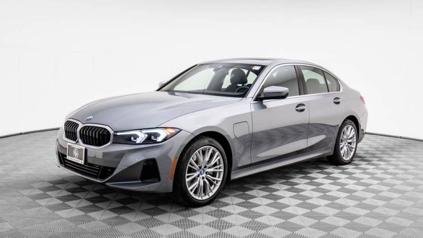 2024 BMW 3 Series 330e — Sedan — 25,995 mi — Barrington, IL