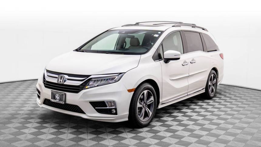 2018 Honda Odyssey Touring — Minivan — 91,435 mi — Barrington, IL