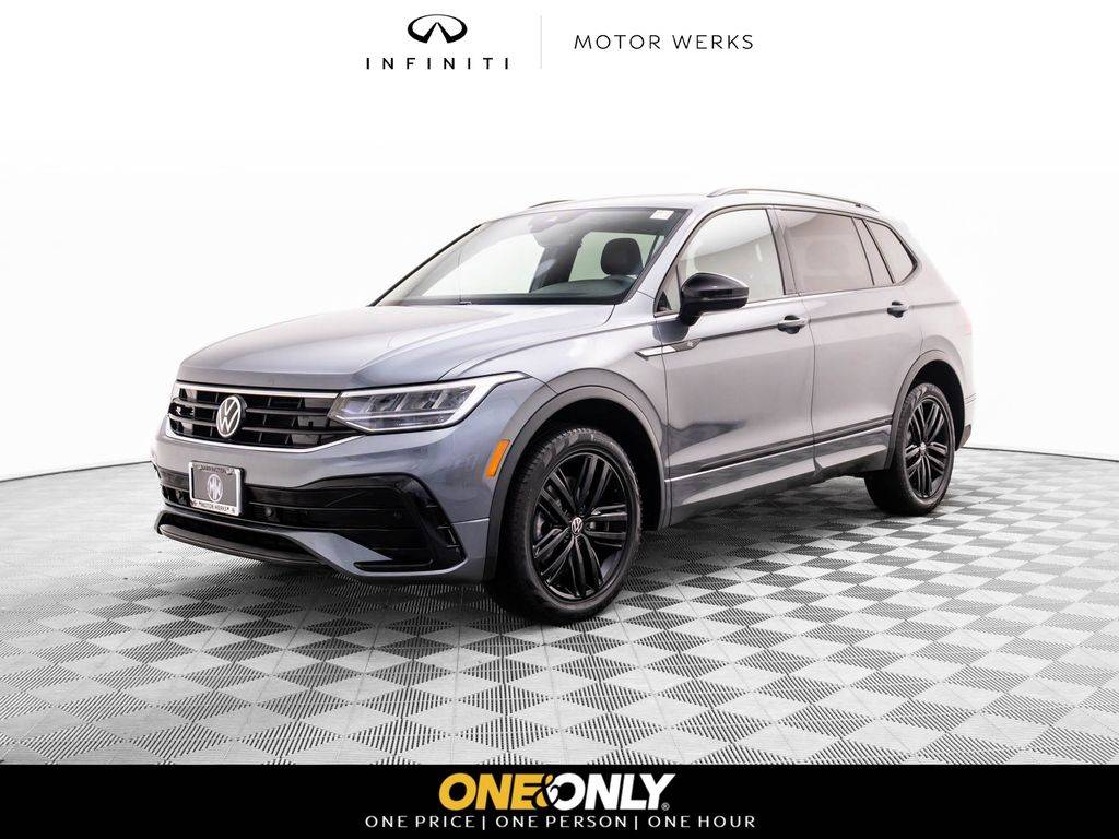 2022 Volkswagen Tiguan SE R-Line Black — SUV — 21,014 mi — Barrington, IL