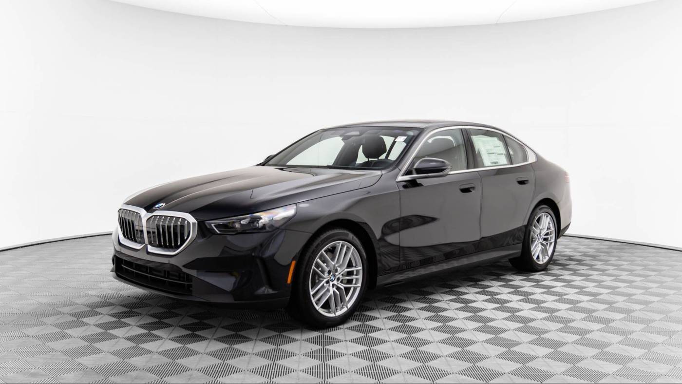2024 BMW 5 Series 530i — Sedan — 5,082 mi — Barrington, IL