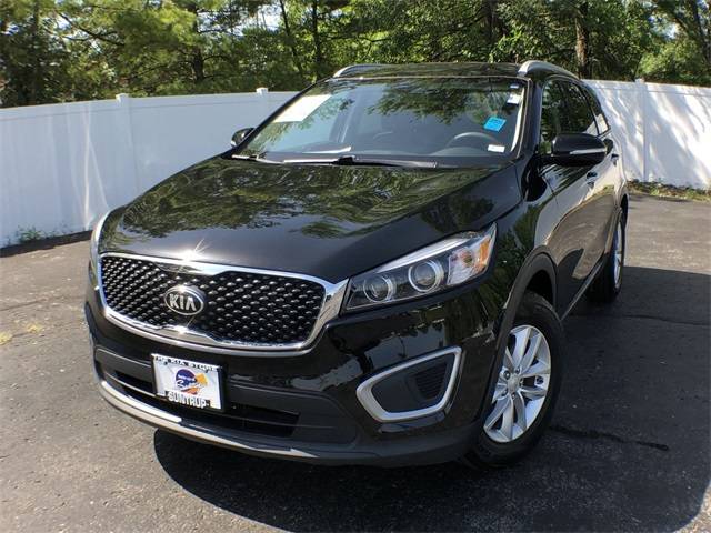 2017 Kia Sorento LX — SUV — 50,891 mi — St. Louis, MO