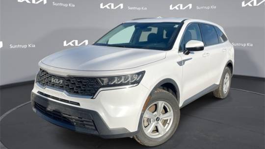 2023 Kia Sorento LX — SUV — 76,119 mi — St. Louis, MO