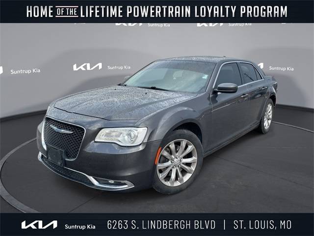 2018 Chrysler 300 Touring L — Sedan — 152,132 mi — St. Louis, MO