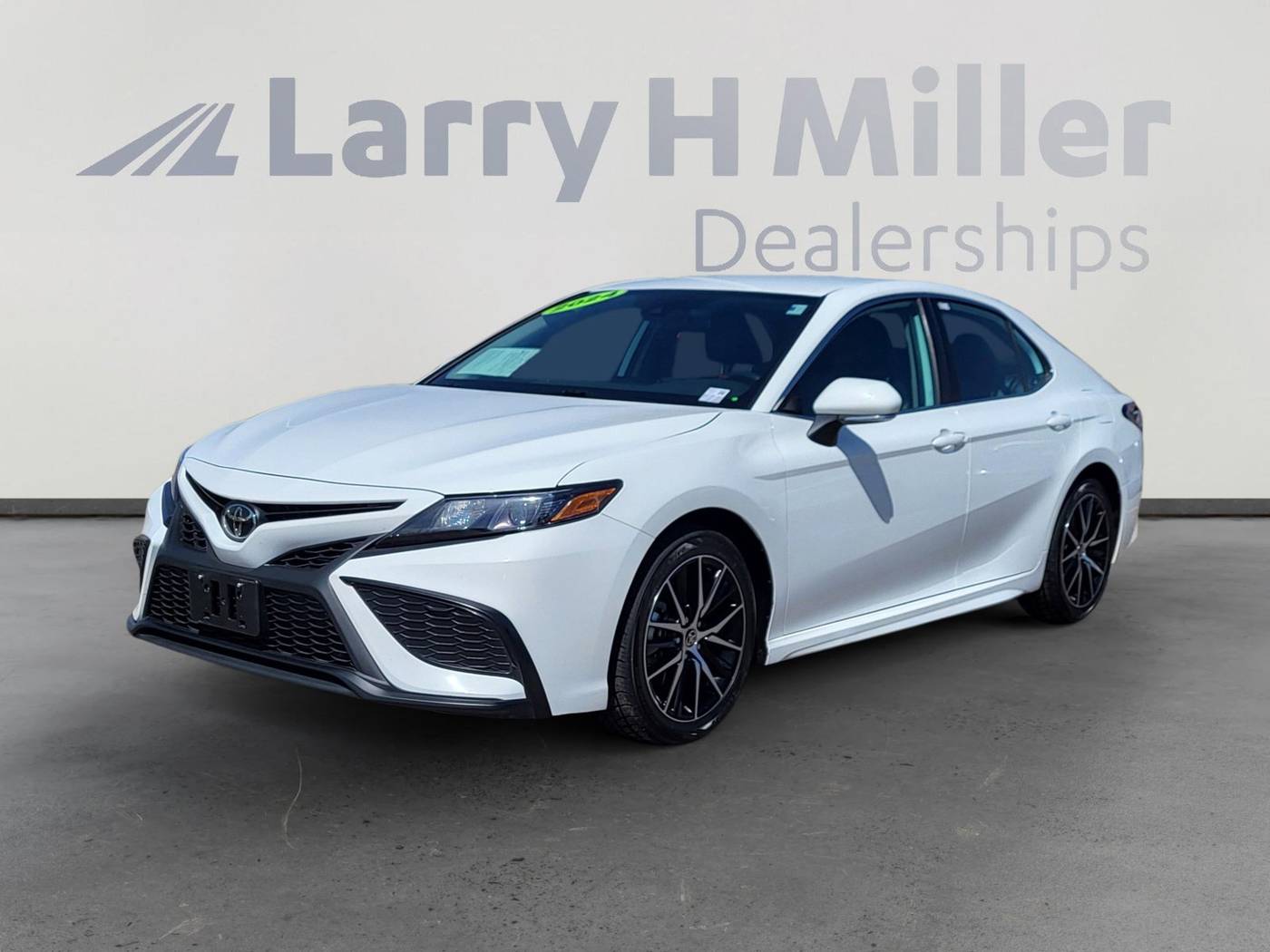 2024 Toyota Camry SE — Sedan — 27,863 mi — Albuquerque, NM