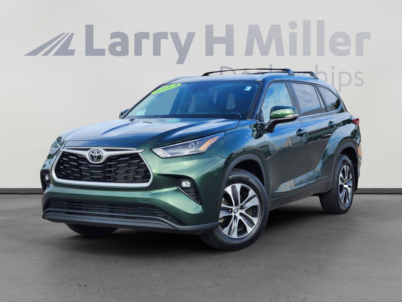 2023 Toyota Highlander XLE — SUV — 27,758 mi — Albuquerque, NM