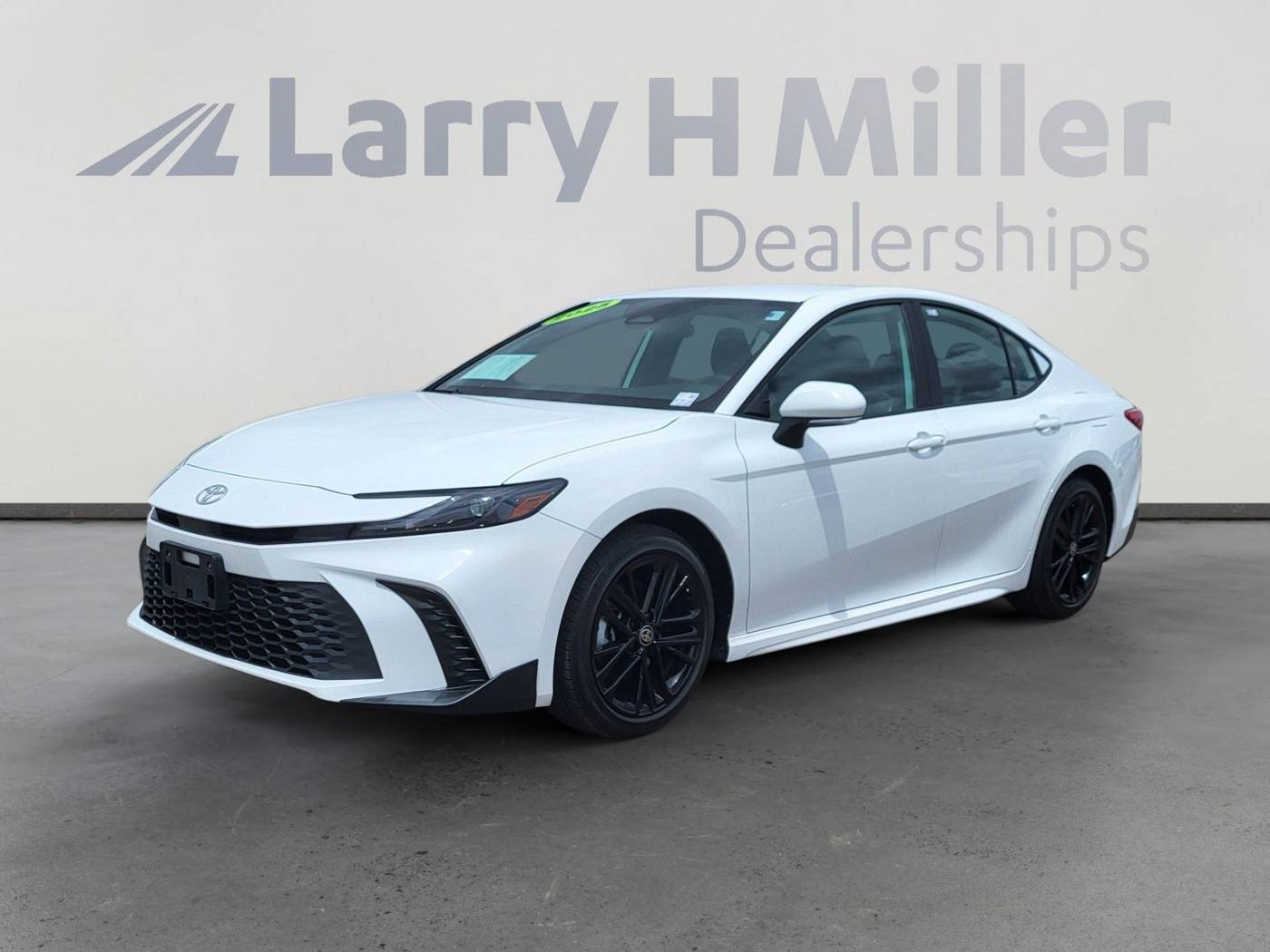 2025 Toyota Camry SE — Sedan — 12,665 mi — Albuquerque, NM