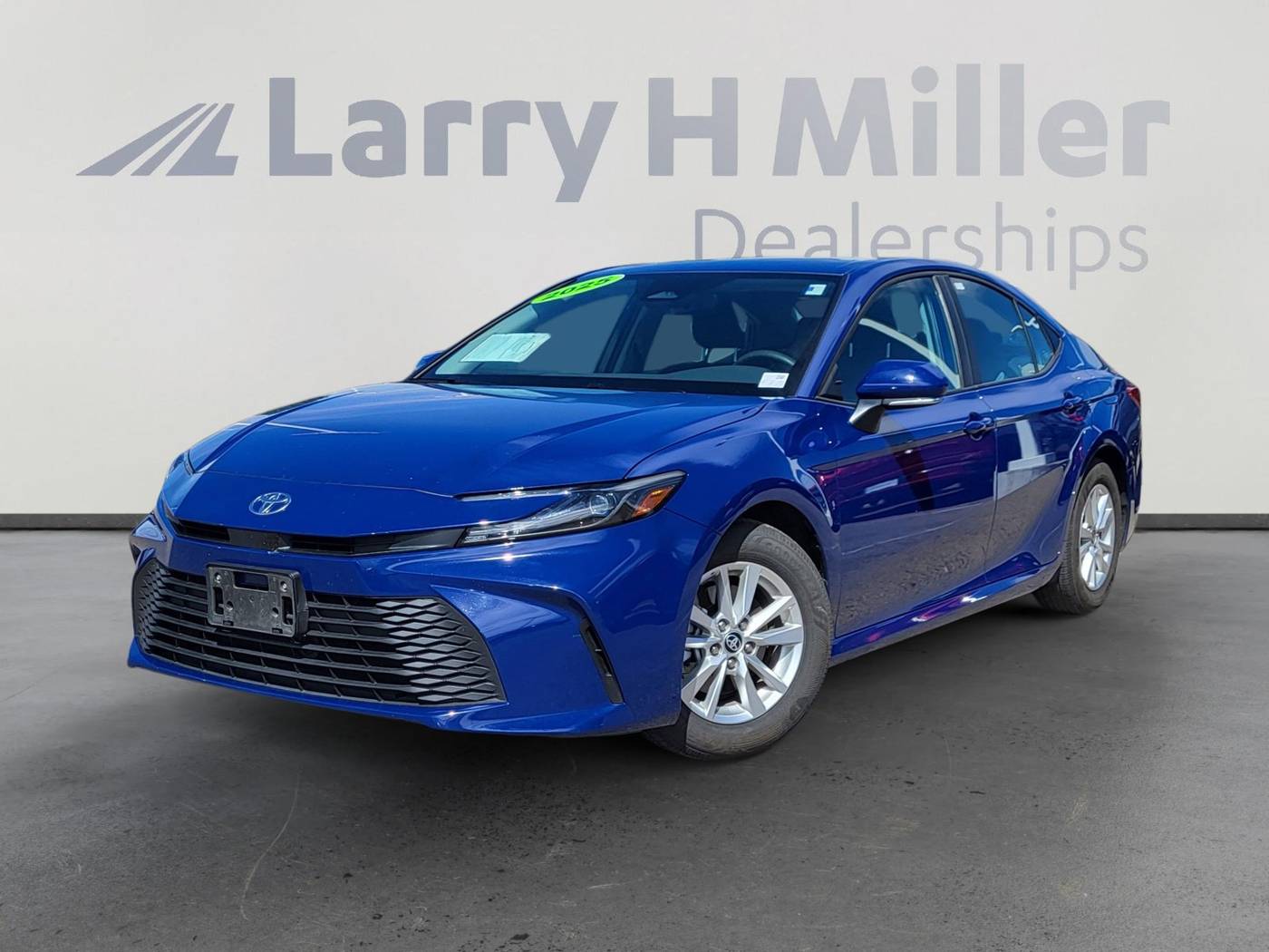 2025 Toyota Camry Hybrid LE — Sedan — 27,247 mi — Albuquerque, NM