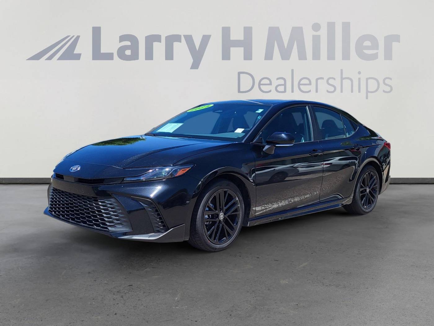 2025 Toyota Camry LE — Sedan — 17,285 mi — Albuquerque, NM