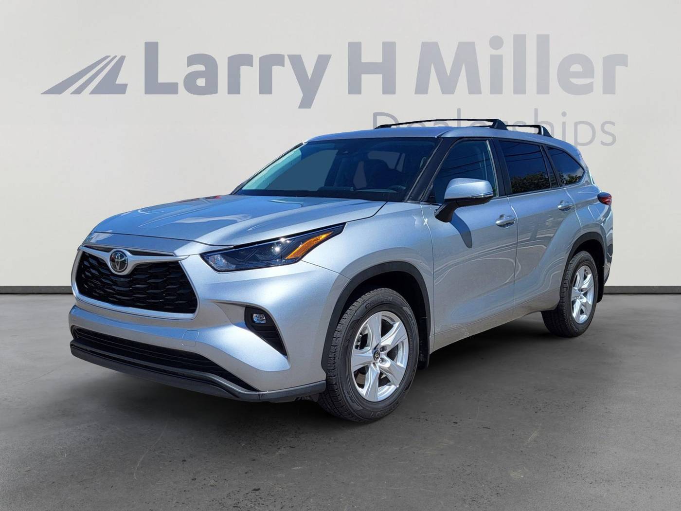 2023 Toyota Highlander LE — SUV — 43,437 mi — Albuquerque, NM