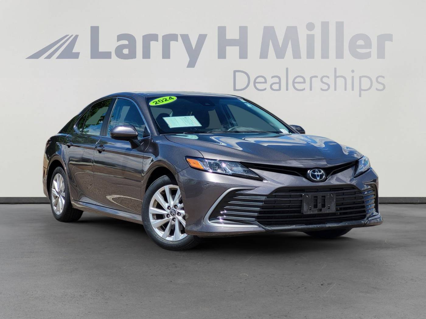 2024 Toyota Camry LE — Sedan — 44,600 mi — Albuquerque, NM
