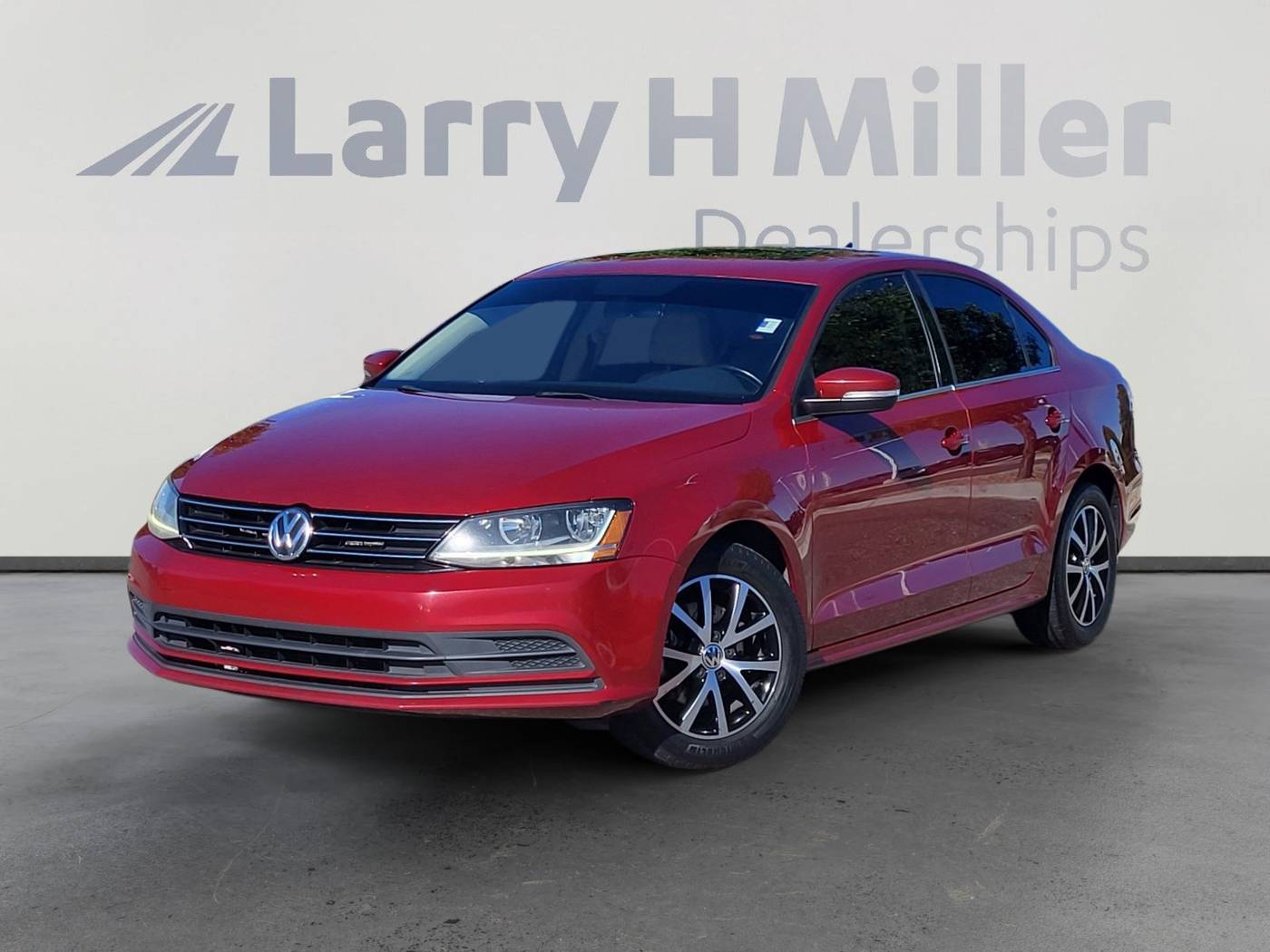 2017 Volkswagen Jetta 1.4T SE — Sedan — 123,896 mi — Albuquerque, NM