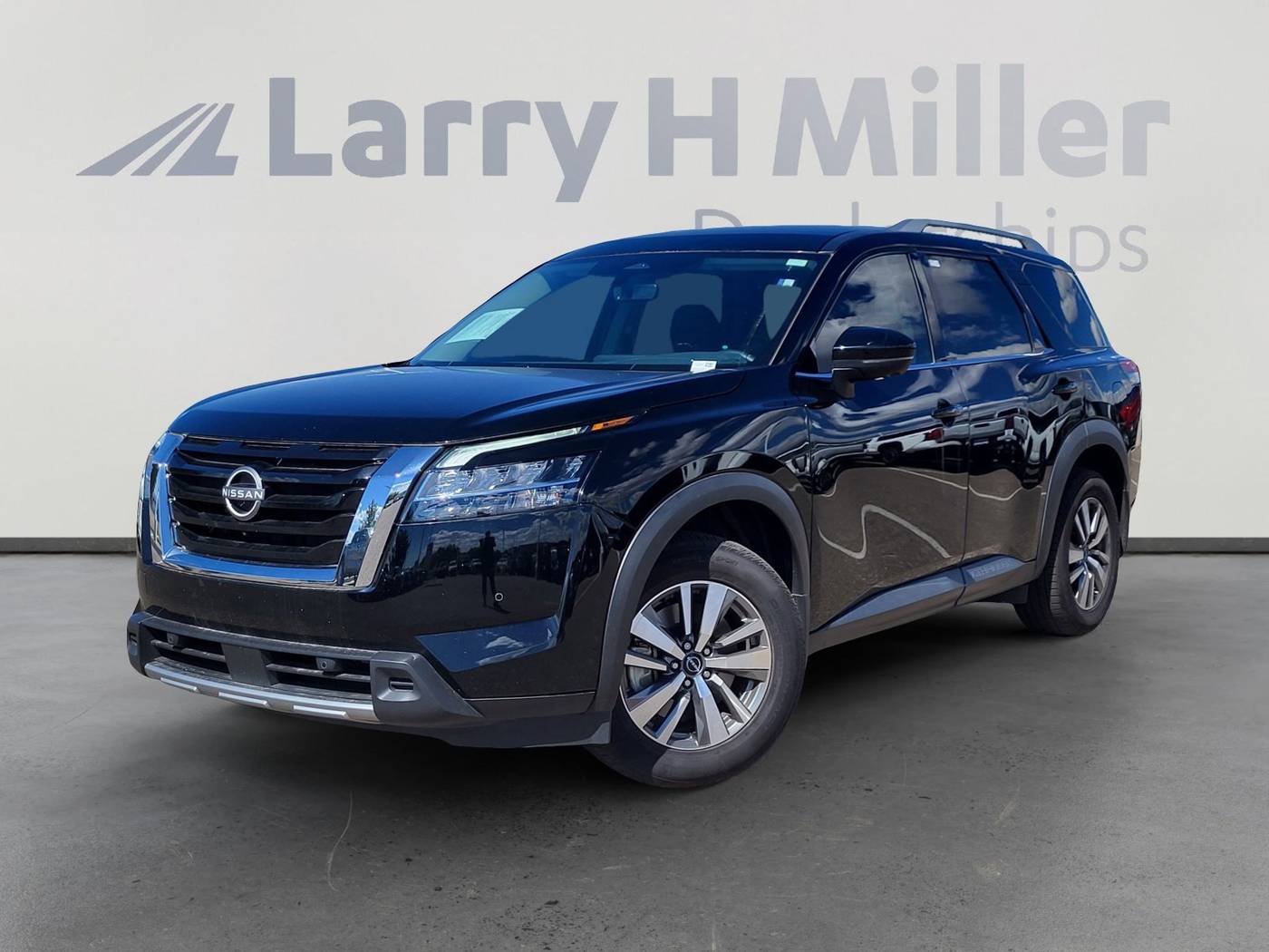 2023 Nissan Pathfinder SL — SUV — 29,165 mi — Albuquerque, NM