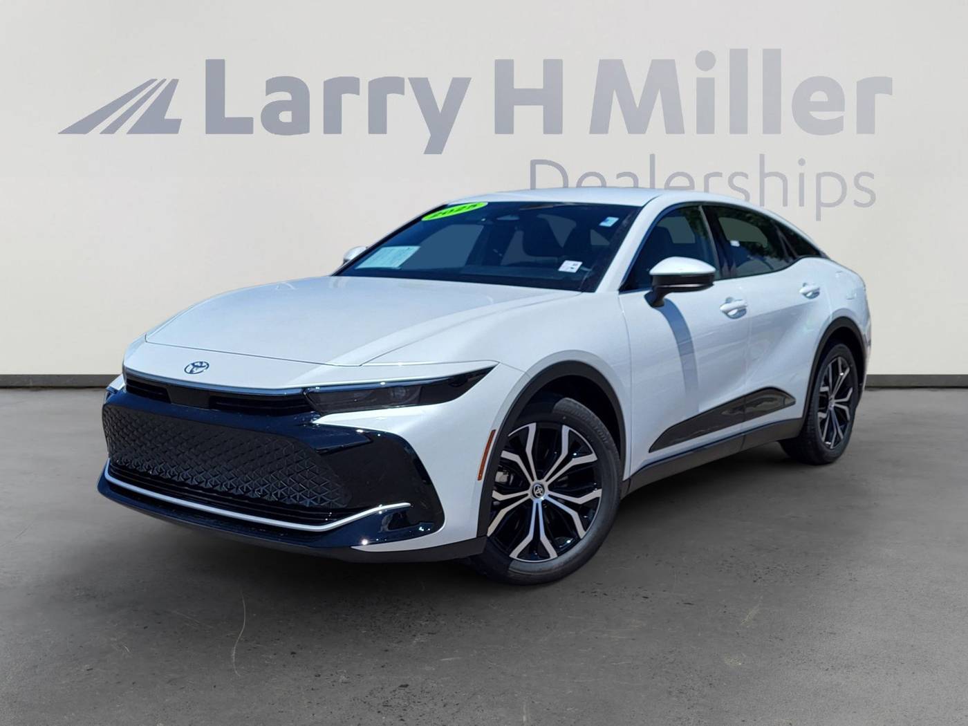 2025 Toyota Crown XLE — Sedan — 1,619 mi — Albuquerque, NM