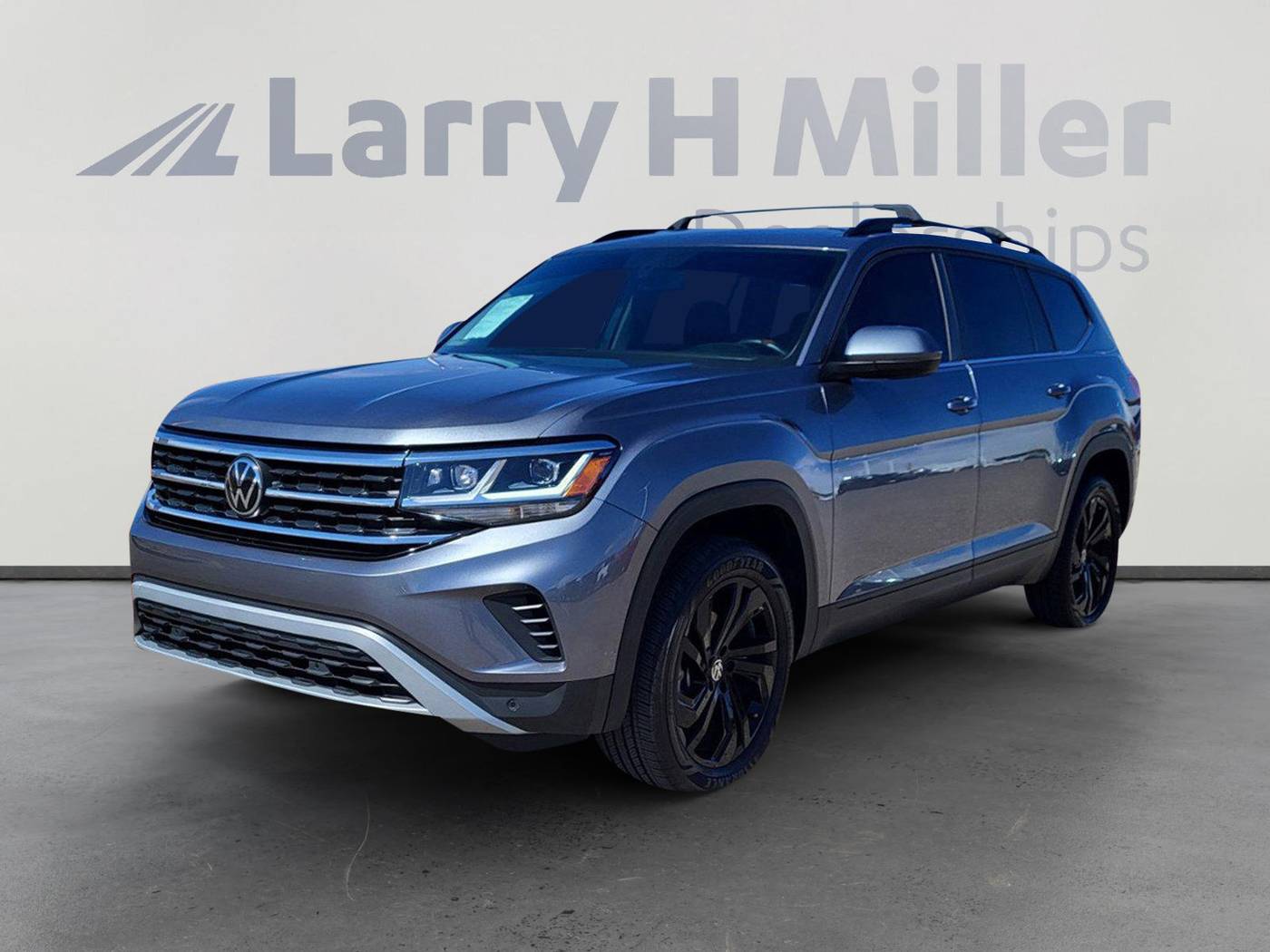 2023 Volkswagen Atlas SE with Technology — SUV — 17,496 mi — Albuquerque, NM