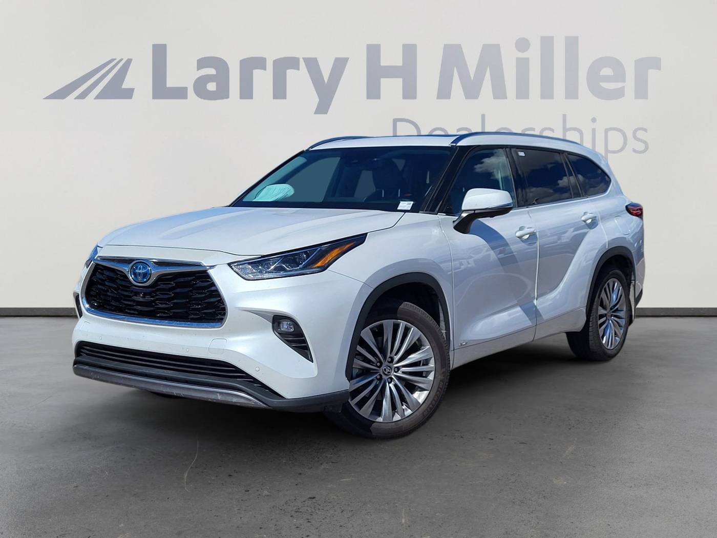 2023 Toyota Highlander Hybrid Platinum — SUV — 53,453 mi — Albuquerque, NM