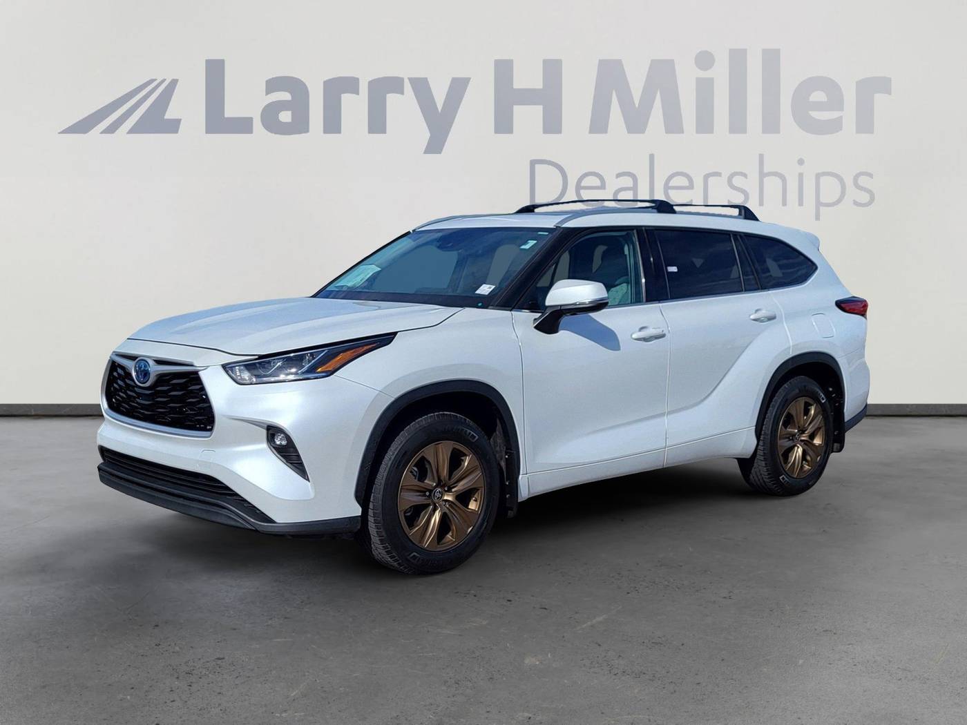 2022 Toyota Highlander Hybrid Bronze Edition — SUV — 87,166 mi — Albuquerque, NM