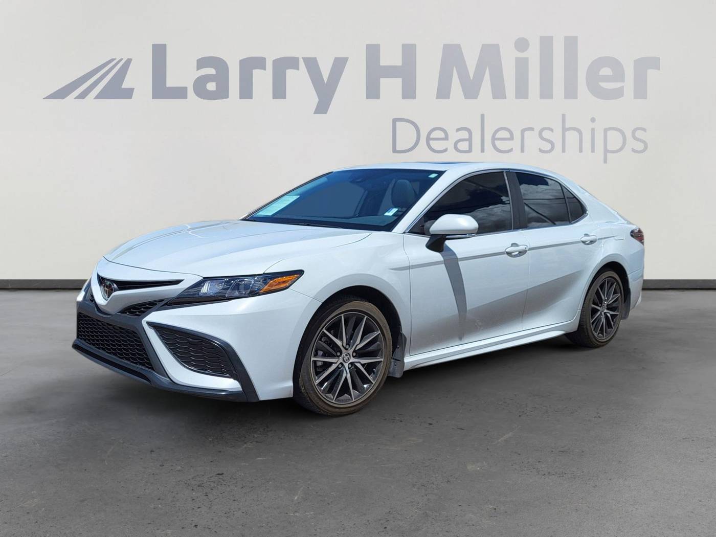 2023 Toyota Camry SE — Sedan — 25,861 mi — Albuquerque, NM