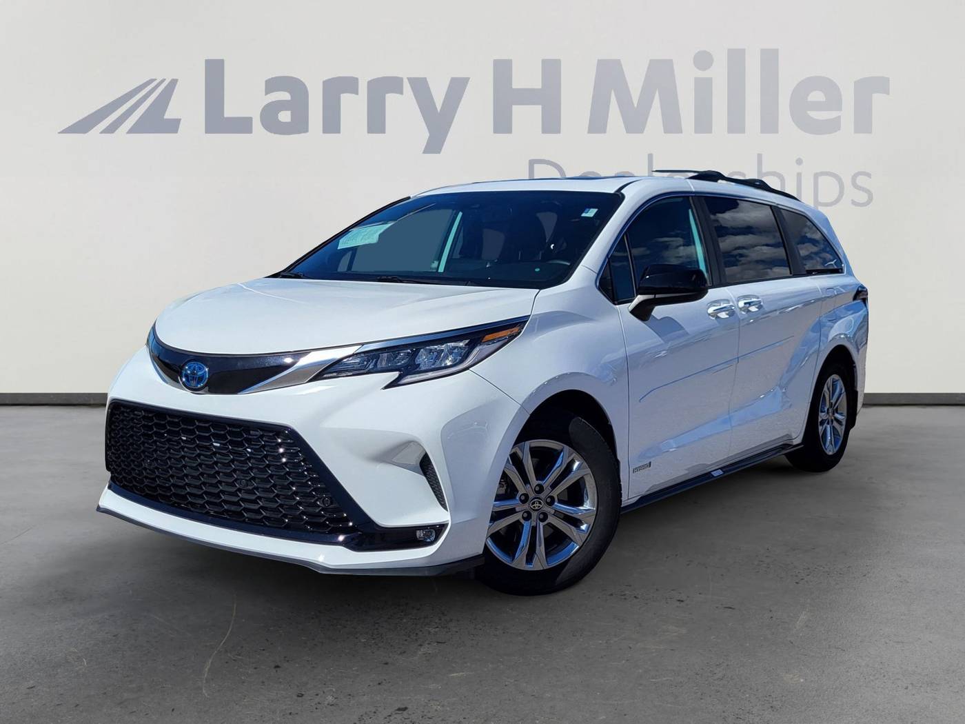 2021 Toyota Sienna XSE — Minivan — 48,289 mi — Albuquerque, NM