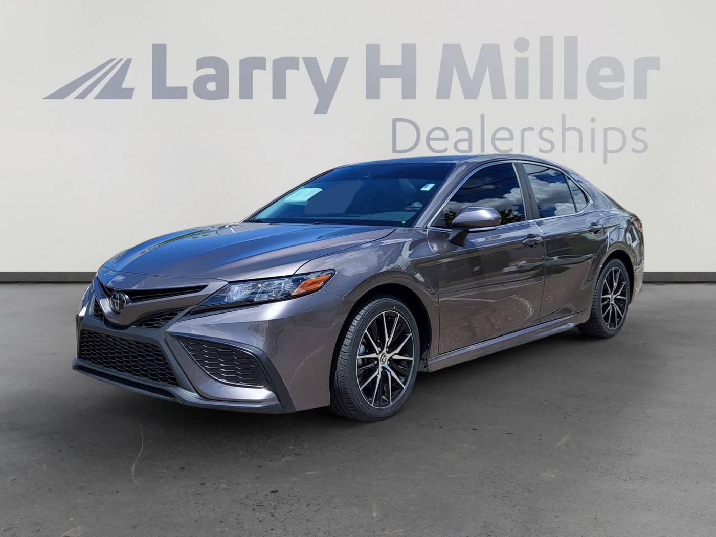 2022 Toyota Camry SE — Sedan — 37,549 mi — Albuquerque, NM