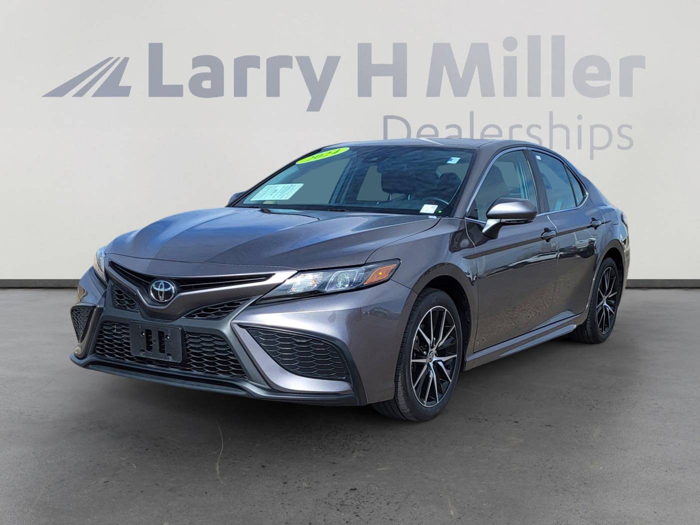 2024 Toyota Camry SE — Sedan — 19,080 mi — Albuquerque, NM
