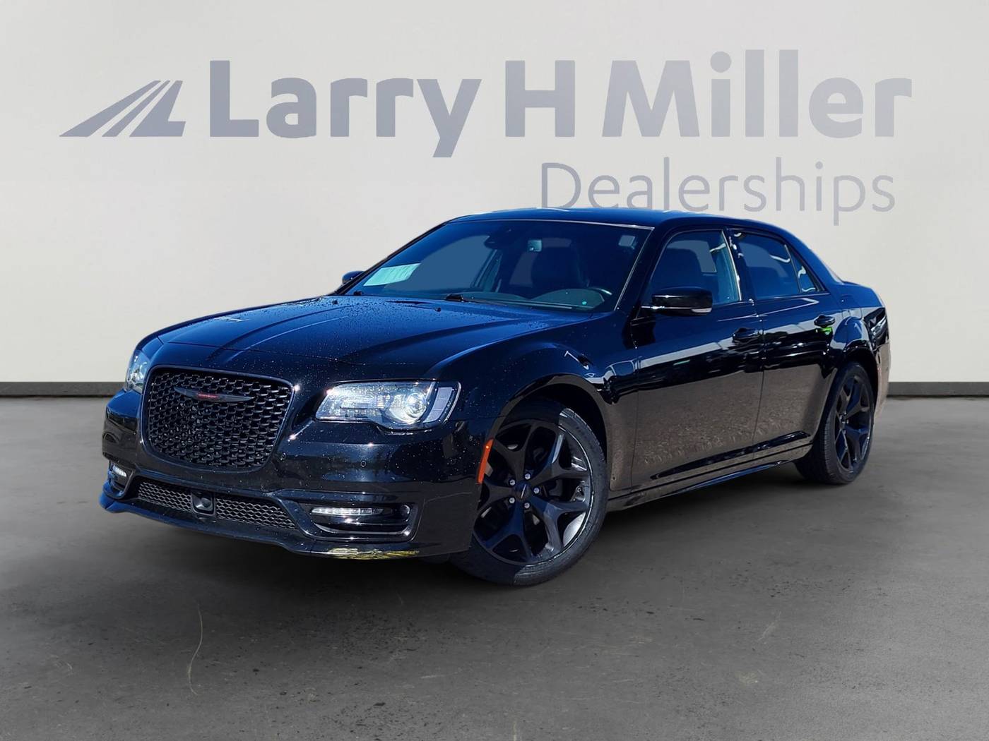 2021 Chrysler 300 S — Sedan — 111,820 mi — Albuquerque, NM