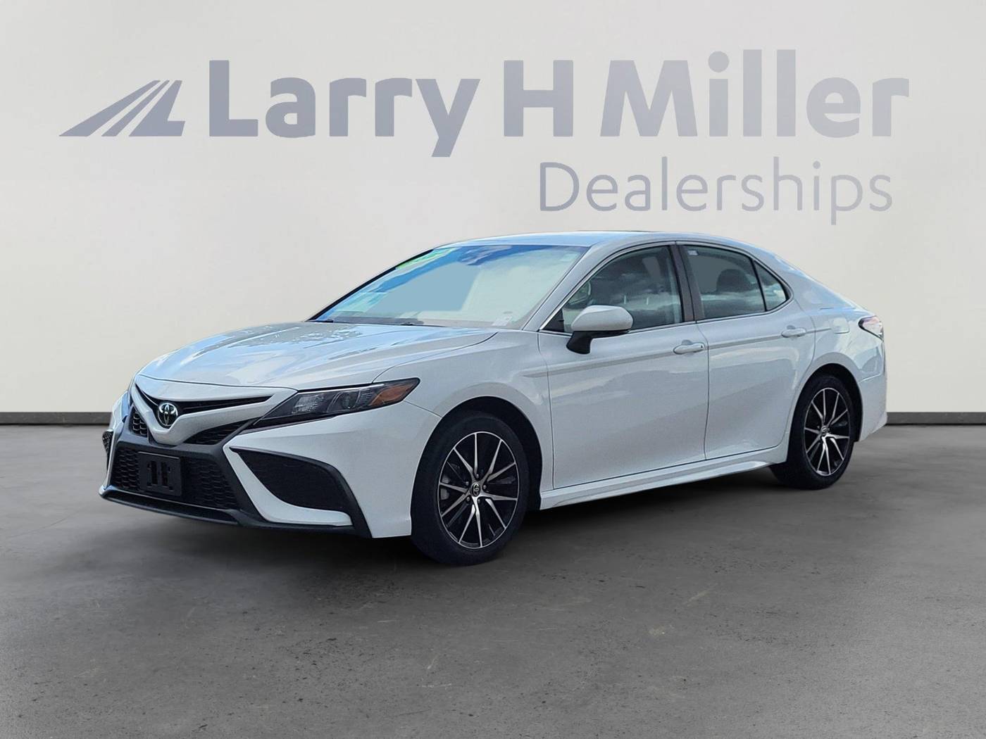 2024 Toyota Camry SE — Sedan — 34,221 mi — Albuquerque, NM