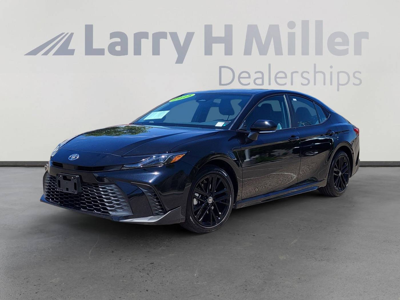 2025 Toyota Camry LE — Sedan — 27,470 mi — Albuquerque, NM