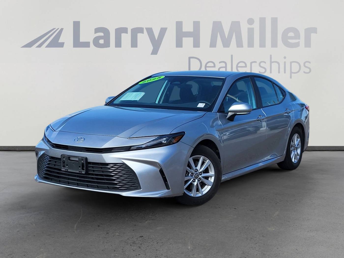 2025 Toyota Camry Hybrid LE — Sedan — 25,304 mi — Albuquerque, NM
