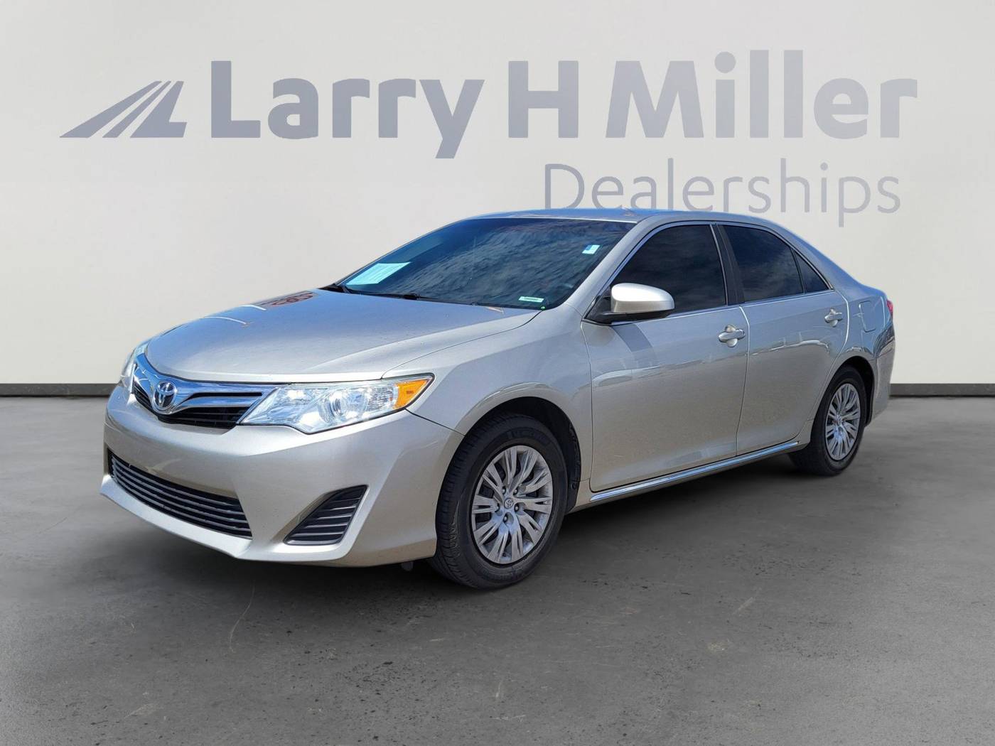 2014 Toyota Camry L — Sedan — 111,212 mi — Albuquerque, NM