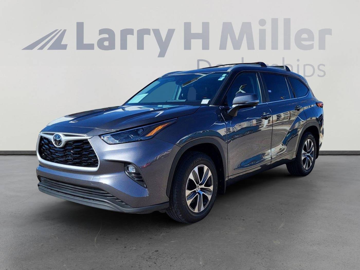 2023 Toyota Highlander XLE — SUV — 10,383 mi — Albuquerque, NM