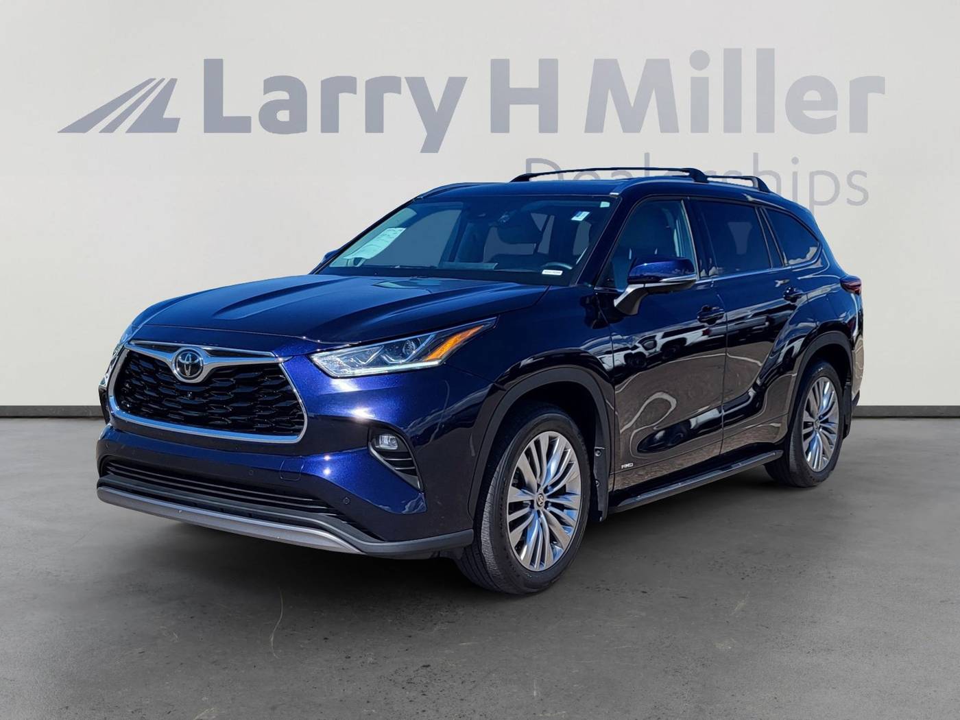 2025 Toyota Highlander Hybrid Platinum — SUV — 30,018 mi — Albuquerque, NM