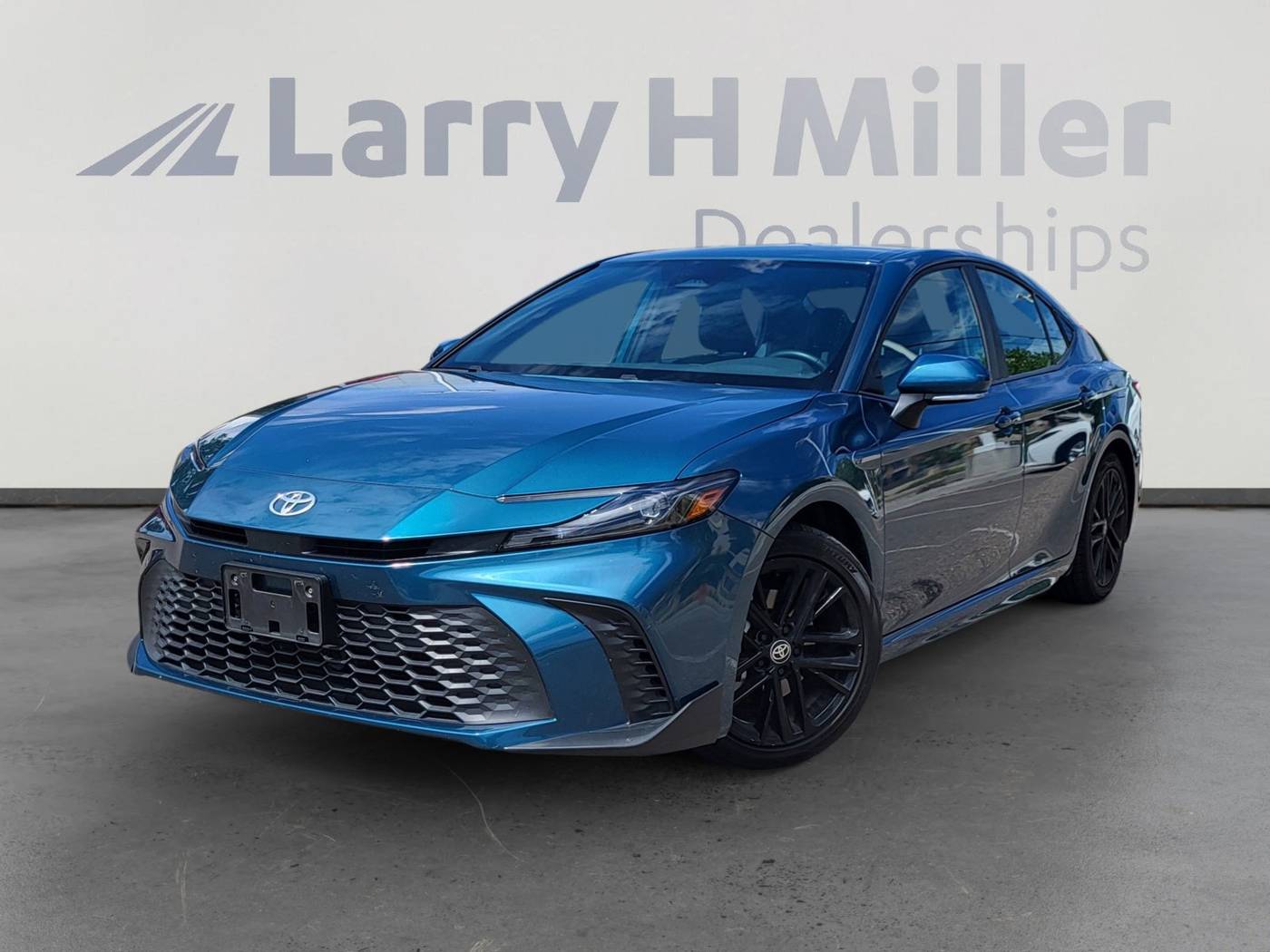 2025 Toyota Camry Hybrid SE — Sedan — 34,498 mi — Albuquerque, NM