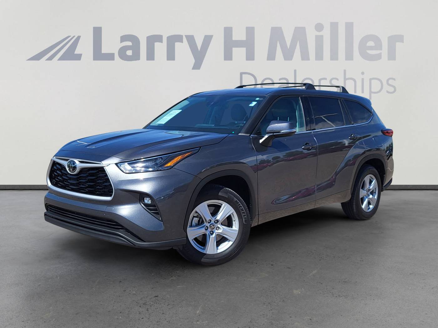 2022 Toyota Highlander LE — SUV — 23,883 mi — Albuquerque, NM