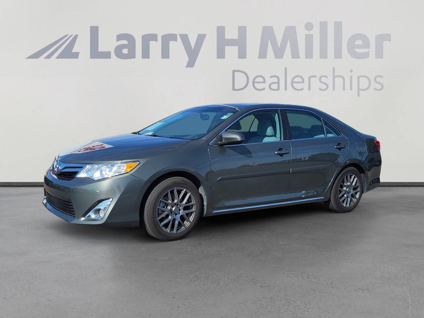 2013 Toyota Camry XLE V6 — Sedan — 73,829 mi — Albuquerque, NM