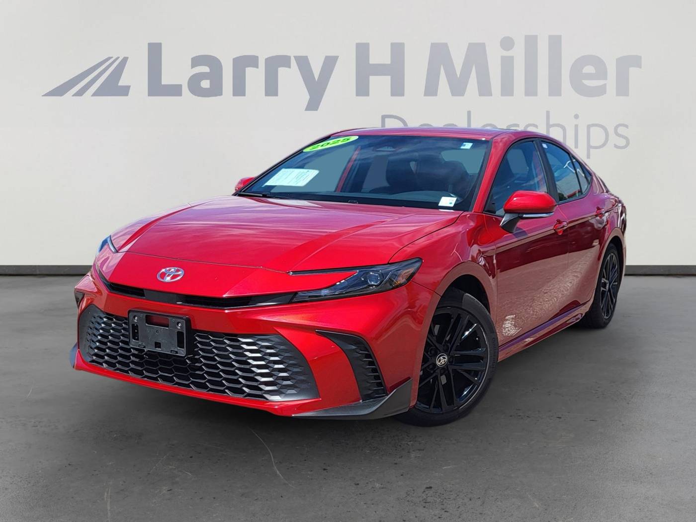 2025 Toyota Camry Hybrid LE — Sedan — 27,852 mi — Albuquerque, NM